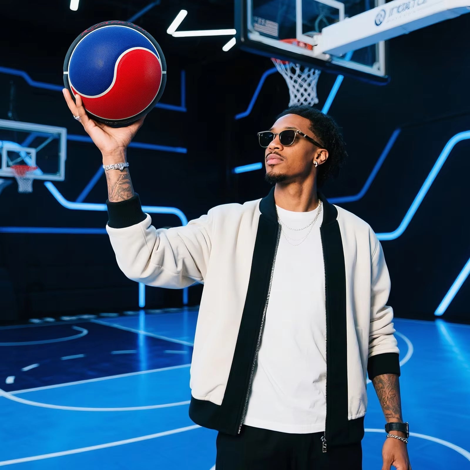 Kuangmi Rot-Blaues Symbol Basketball Größe 7